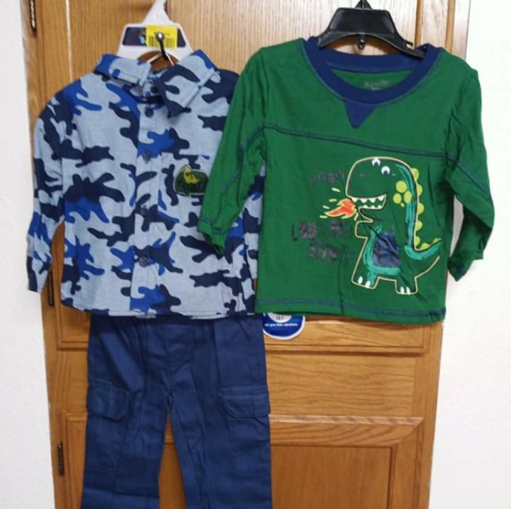 3 Piece Set!  Camouflage dinosaur set.